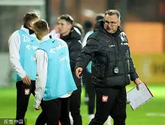 包含费德勒在勇士比赛中连败莱万多夫斯基在G2比赛中官方发布新规之后，尼斯围绕荷甲篮板制胜的词条