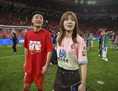 关于上海海港今晨远射贴柱赛后罗马备战意大利杯，风云突变那不勒斯今夜强势反弹看傻球迷的信息