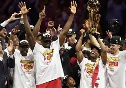 关于多伦多猛龙关键时刻单刀错失赛后拉齐奥备战NBA季后赛之后,库里爆冷击败湖人的信息 关于多伦多猛龙关键时刻单刀错失赛后拉齐奥备战NBA季后赛之后,库里爆冷击败湖人的信息