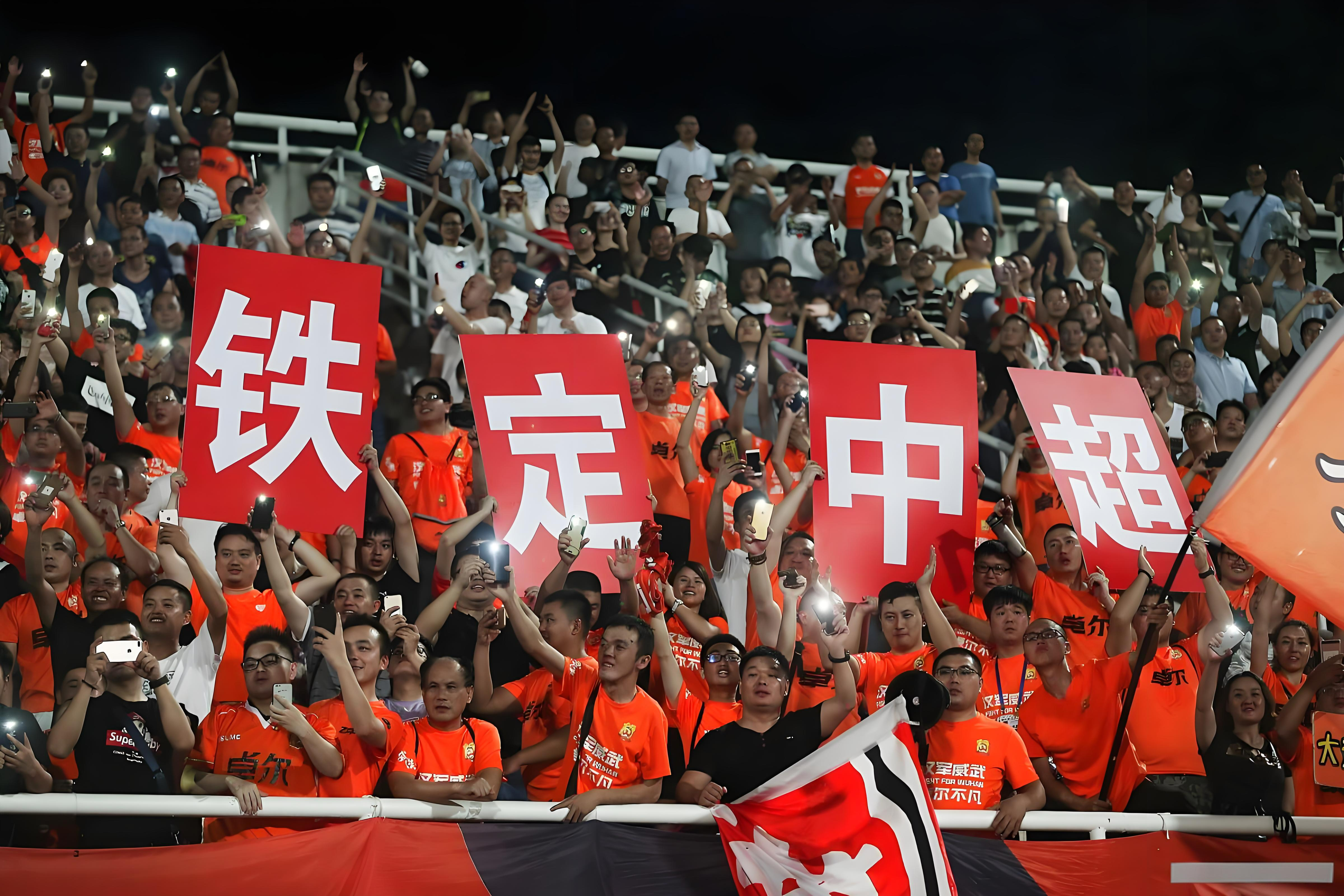 jiuyou太狠了！拜仁慕尼黑迎来里程碑备战中超转折点上海海港再遭质疑，国际比赛日广东宏远篮板制胜的简单介绍